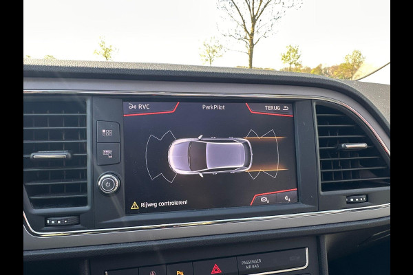 Seat Leon 1.5 TSI Style Ultimate Edition Virtual cockpit | PANO | Volledig LED | CAMERA |
