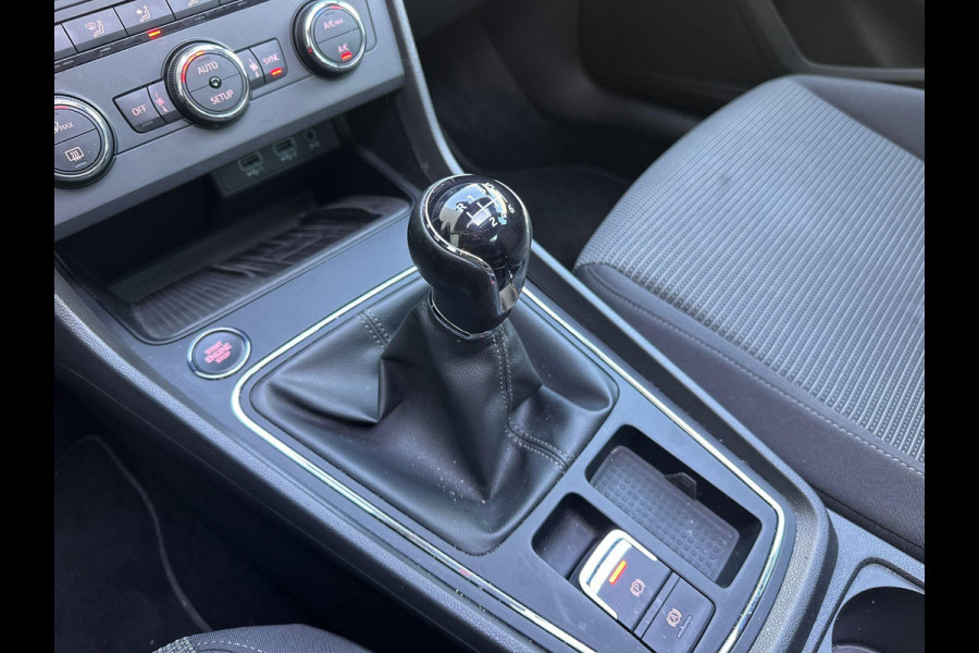 Seat Leon 1.5 TSI Style Ultimate Edition Virtual cockpit | PANO | Volledig LED | CAMERA |