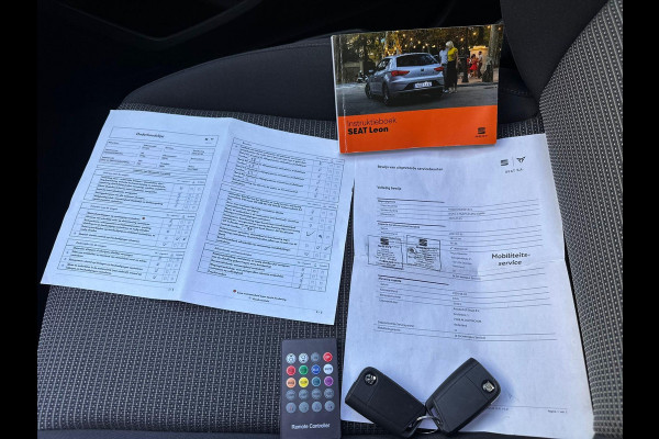 Seat Leon 1.5 TSI Style Ultimate Edition Virtual cockpit | PANO | Volledig LED | CAMERA |