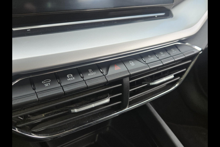 Škoda Octavia Combi 1.0 TSI Business Edition Plus NL-AUTO | PANODAK | TREKHAAK