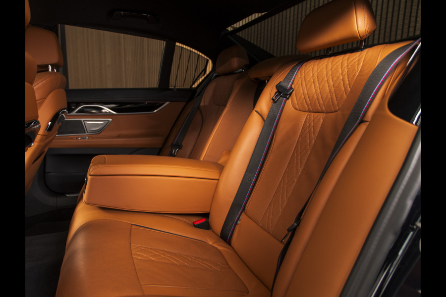 BMW 7 Serie 750i xDrive M-SPORT | MASSAGE | H/K | HUD | LASER