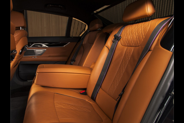BMW 7 Serie 750i xDrive M-SPORT | MASSAGE | H/K | HUD | LASER