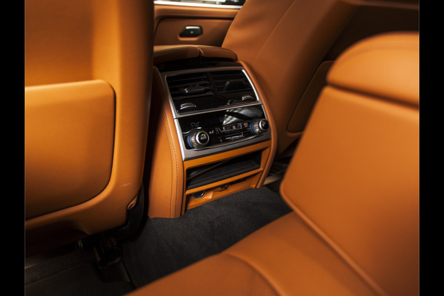 BMW 7 Serie 750i xDrive M-SPORT | MASSAGE | H/K | HUD | LASER