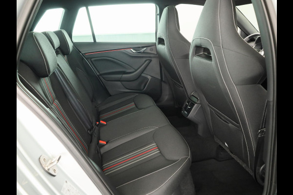 Škoda Kamiq 1.0 TSI Monte Carlo 115 pk Automaat (DSG) | Verlengde garantie | Navigatie via App | Panoramadak | Parkeersensoren | Adaptieve cruise control | Stoelverwarming |