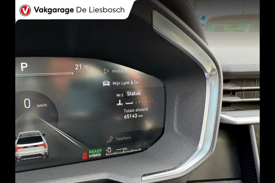 Lynk & Co 01 1.5 / pano / 360 camera / 1800kg trekgewicht/ Infinity / navi / stoelverwarming/trekhaak