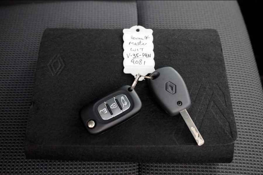 Renault Master T35 2.3 dCi 135pk L2H2 Comfort Airco/Navi NIEUW BPM-vrij 01-2023