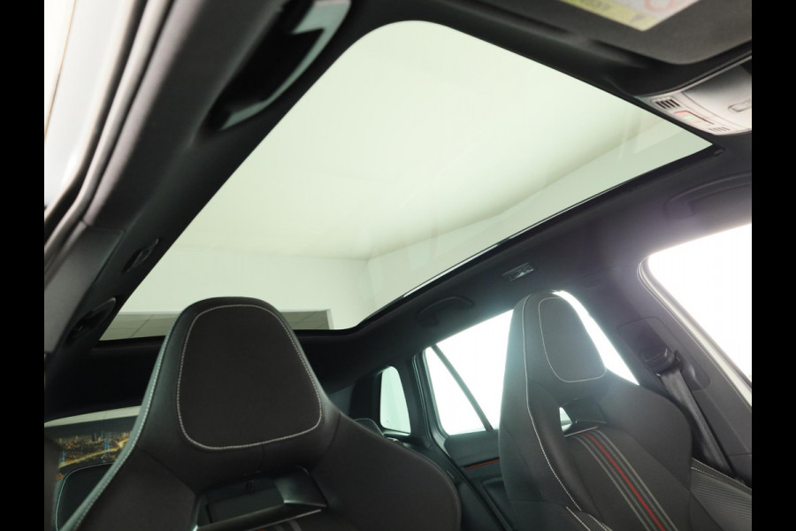 Škoda Kamiq 1.0 TSI Monte Carlo 115 pk Automaat (DSG) | Verlengde garantie | Navigatie via App | Panoramadak | Parkeersensoren | Adaptieve cruise control | Stoelverwarming |