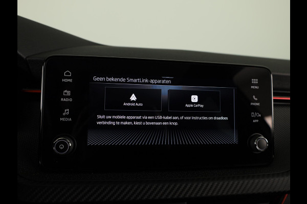 Škoda Kamiq 1.0 TSI Monte Carlo 115 pk Automaat (DSG) | Verlengde garantie | Navigatie via App | Panoramadak | Parkeersensoren | Adaptieve cruise control | Stoelverwarming |