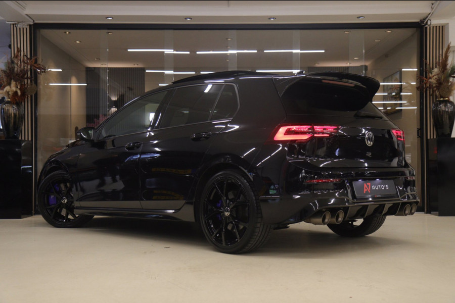 Volkswagen Golf 2.0 TSI R 4Motion PERFORMANCE /AKRA/PANO/IQ/H-K/BOMVOL