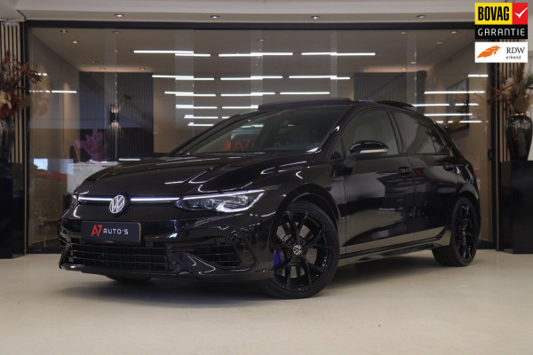 Volkswagen Golf 2.0 TSI R 4Motion PERFORMANCE /AKRA/PANO/IQ/H-K/BOMVOL