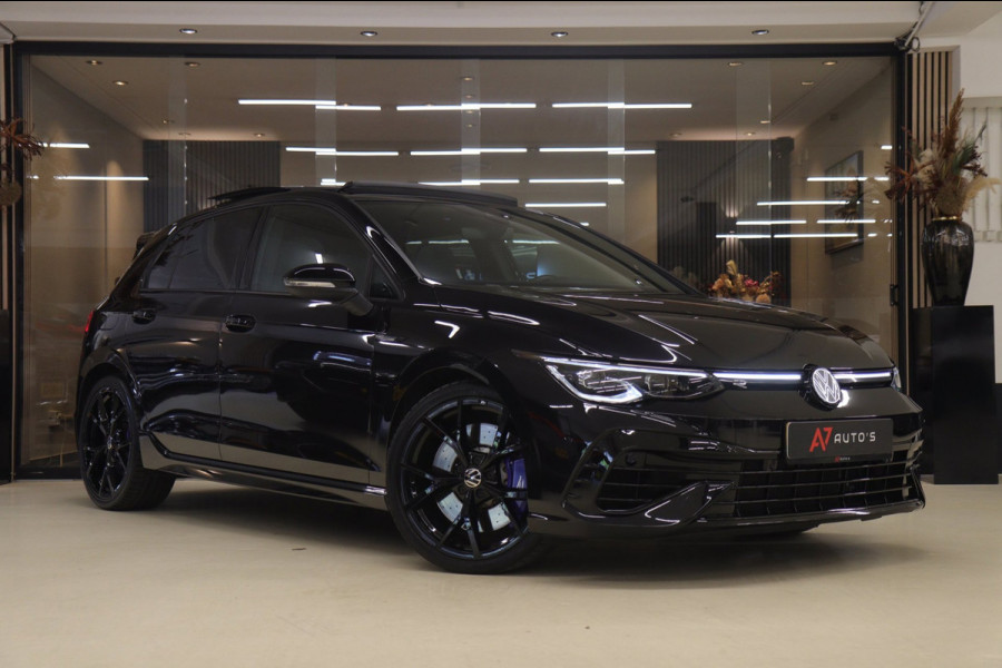 Volkswagen Golf 2.0 TSI R 4Motion PERFORMANCE /AKRA/PANO/IQ/H-K/BOMVOL