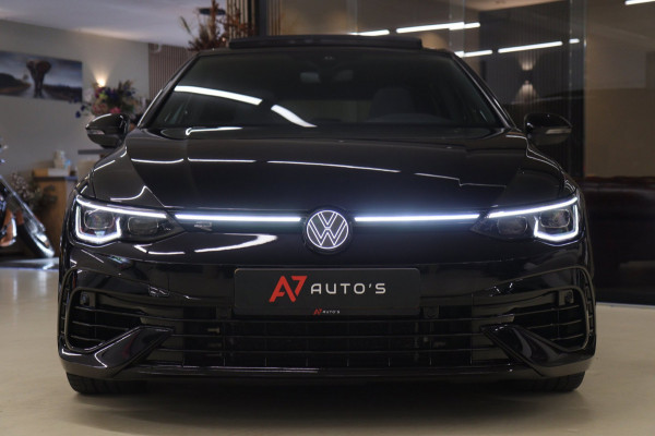 Volkswagen Golf 2.0 TSI R 4Motion PERFORMANCE /AKRA/PANO/IQ/H-K/BOMVOL