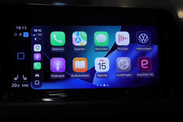 Volkswagen Golf 2.0 TSI R 4Motion PERFORMANCE /AKRA/PANO/IQ/H-K/BOMVOL