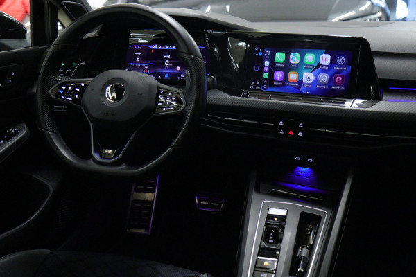 Volkswagen Golf 2.0 TSI R 4Motion PERFORMANCE /AKRA/PANO/IQ/H-K/BOMVOL