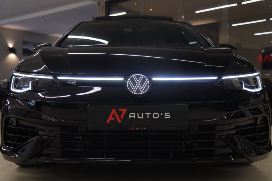 Volkswagen Golf 2.0 TSI R 4Motion PERFORMANCE /AKRA/PANO/IQ/H-K/BOMVOL
