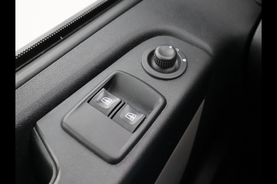 Renault Trafic 1.6 dCi T29 3-ZITS L2H1 + APPLE CARPLAY | ANDROID | TREKHAAK | CRUISE CONTROL | AIRCO