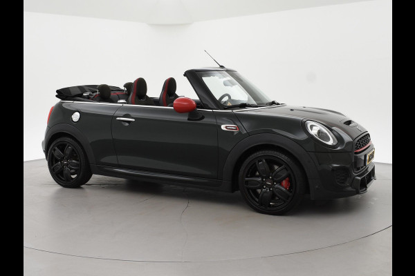 MINI Cabrio 2.0 JCW JOHN COOPER WORKS 231 PK REBEL GREEN | JCW STOELEN | ADAPTIVE CRUISE | ORIG. NL