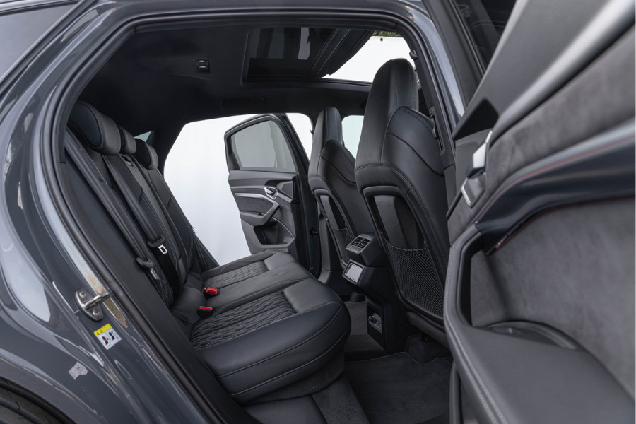 Audi SQ8 e-tron Sportback 504pk Quattro Pano S-stoelen B&O ACC Trekhaak