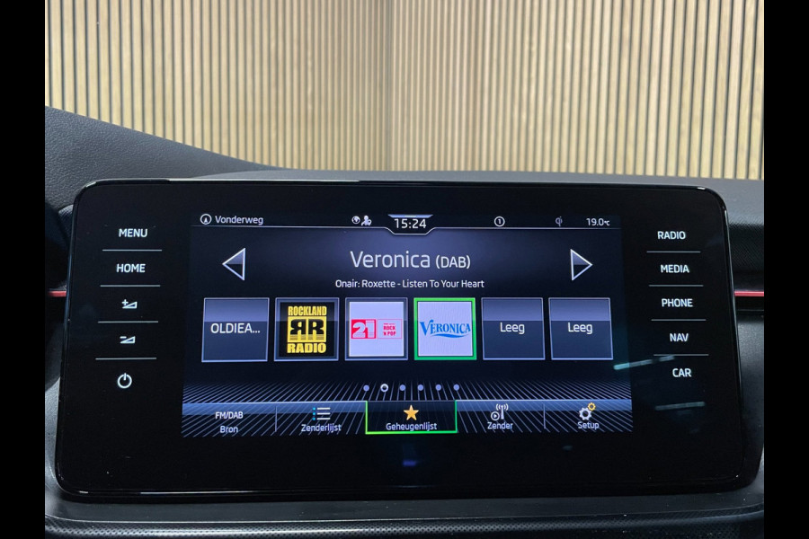 Škoda SCALA 1.0 TSI Sport Business|KUIPSTOELEN|ANDROID AUTO/APPLE CARPLAY|CLIMATE+CRUISE CONTROL|PDC|LMV|NAP|NL-AUTO|1e EIGENAAR|
