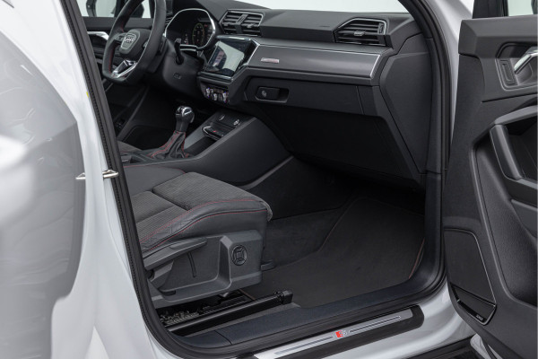 Audi Q3 Sportback 45 TFSI e 245pk S-Line Pano Sonos Sfeer ACC 20''