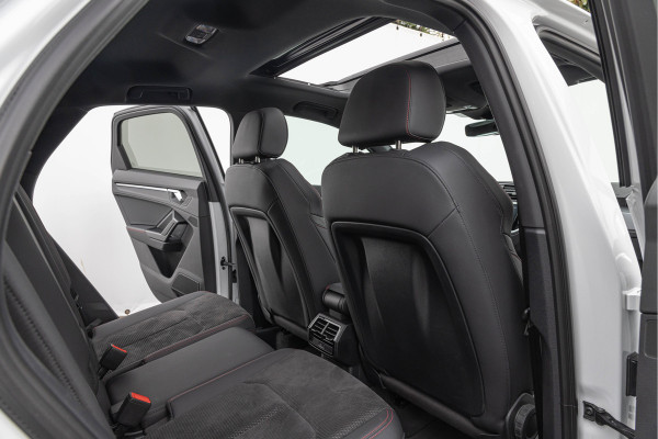 Audi Q3 Sportback 45 TFSI e 245pk S-Line Pano Sonos Sfeer ACC 20''