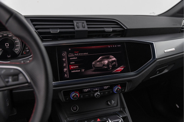 Audi Q3 Sportback 45 TFSI e 245pk S-Line Pano Sonos Sfeer ACC 20''