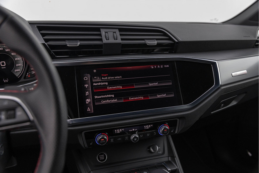 Audi Q3 Sportback 45 TFSI e 245pk S-Line Pano Sonos Sfeer ACC 20''