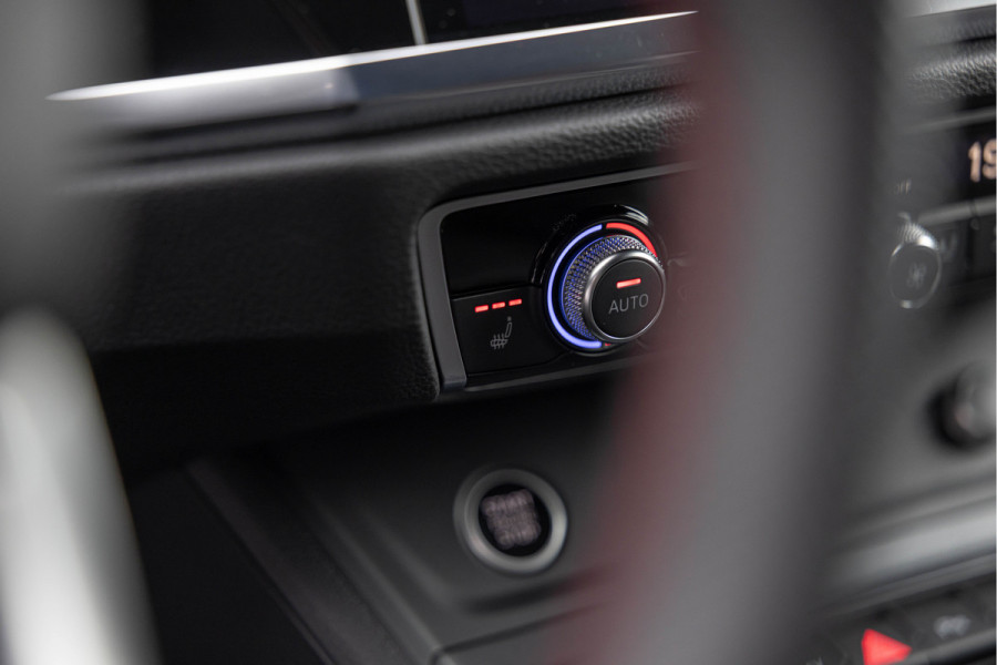 Audi Q3 Sportback 45 TFSI e 245pk S-Line Pano Sonos Sfeer ACC 20''