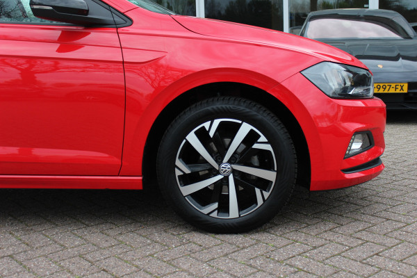 Volkswagen Polo 1.0 TSI Comfortline / NL Auto! / 1e Eign. / Trekhaak / CarPlay / Beats / 16'' / ACC