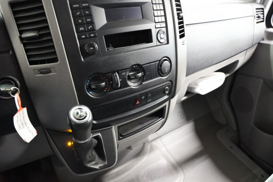 Mercedes-Benz Sprinter 311 2.2 CDI AUTOMAAT L3H2 POST NL EURO 6