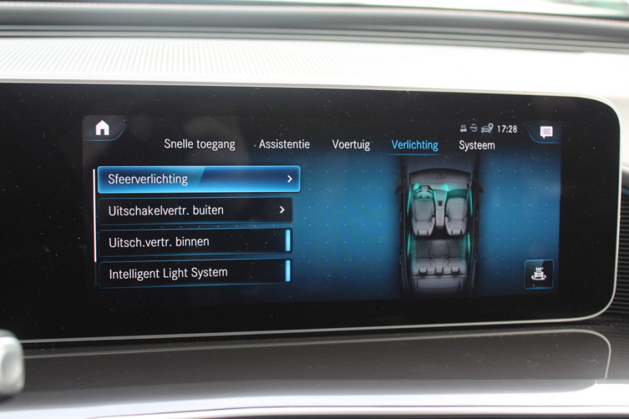 Mercedes-Benz EQC 400 4MATIC Business Solution AMG 80 kWh / SoH 93,1% / Schuifdak / 360Camera / Head-up / Burmester / Leder / 20'' / Matrix LED / CarPlay / Dodehoek / DAB / ACC