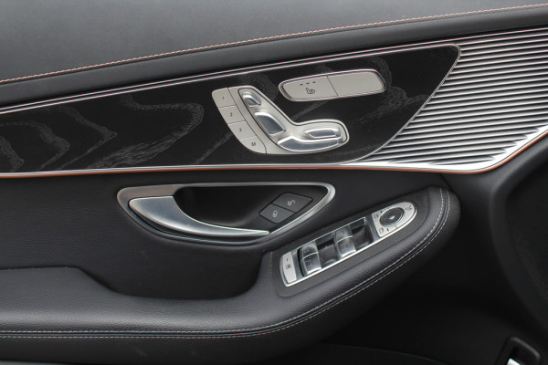 Mercedes-Benz EQC 400 4MATIC Business Solution AMG 80 kWh / SoH 93,1% / Schuifdak / 360Camera / Head-up / Burmester / Leder / 20'' / Matrix LED / CarPlay / Dodehoek / DAB / ACC