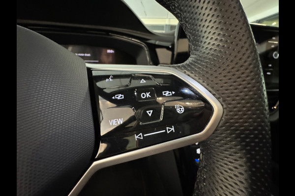 Volkswagen T-Roc 1.5 TSI R-Line Pano|Beats|IQ|Keyless|Camera