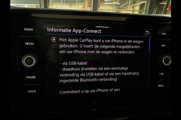 Volkswagen T-Roc 1.5 TSI R-Line Pano|Beats|IQ|Keyless|Camera