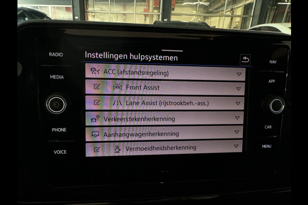 Volkswagen T-Roc 1.5 TSI R-Line Pano|Beats|IQ|Keyless|Camera