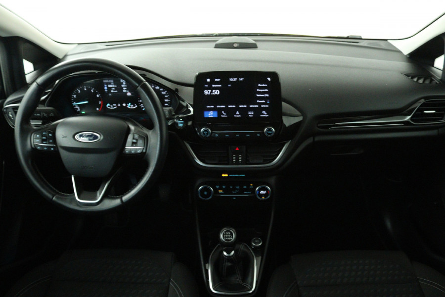 Ford Fiesta 1.0 EcoBoost Titanium (ACHTERUITRIJCAMERA, CRUISE CONTROL ADAPTIEF, NAVIGATIE, PARKEERSENSOREN)