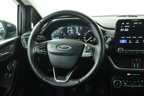 Ford Fiesta 1.0 EcoBoost Titanium (ACHTERUITRIJCAMERA, CRUISE CONTROL ADAPTIEF, NAVIGATIE, PARKEERSENSOREN)