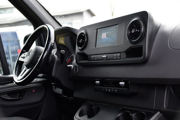 Mercedes-Benz Sprinter 319 V6 3.0 CDI L2H2 PB Edition Cruise, 360 Camera, Carplay, LED, 3500kg Trekhaak, LED, NAVI, Virtual, Uniek!