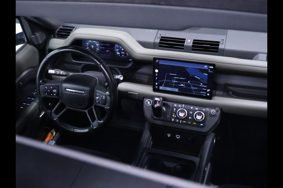 Land Rover Defender 110 2.0 P400e 110 Urban X-Dynamic [ADAPTIVE CRUISE, APPLE CARPLAY, TREKHAAK, SCHUIFKANTELDAK, CAMERA, MEMORY, STOELVERWAMING, NAVIGATIE, NIEUWSTAAT]