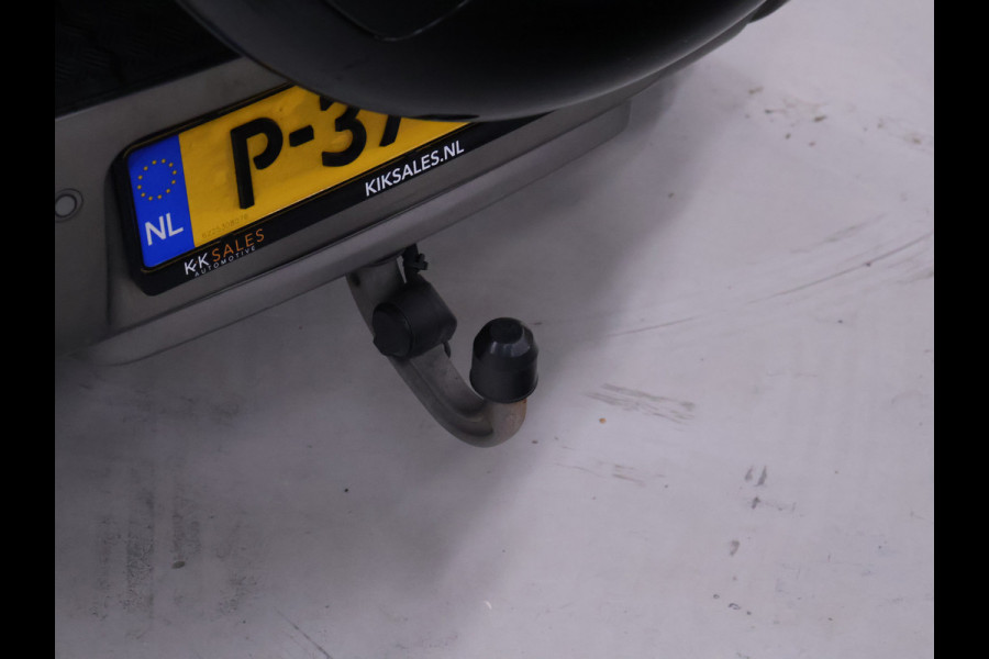 Land Rover Defender 110 2.0 P400e 110 Urban X-Dynamic [ADAPTIVE CRUISE, APPLE CARPLAY, TREKHAAK, SCHUIFKANTELDAK, CAMERA, MEMORY, STOELVERWAMING, NAVIGATIE, NIEUWSTAAT]