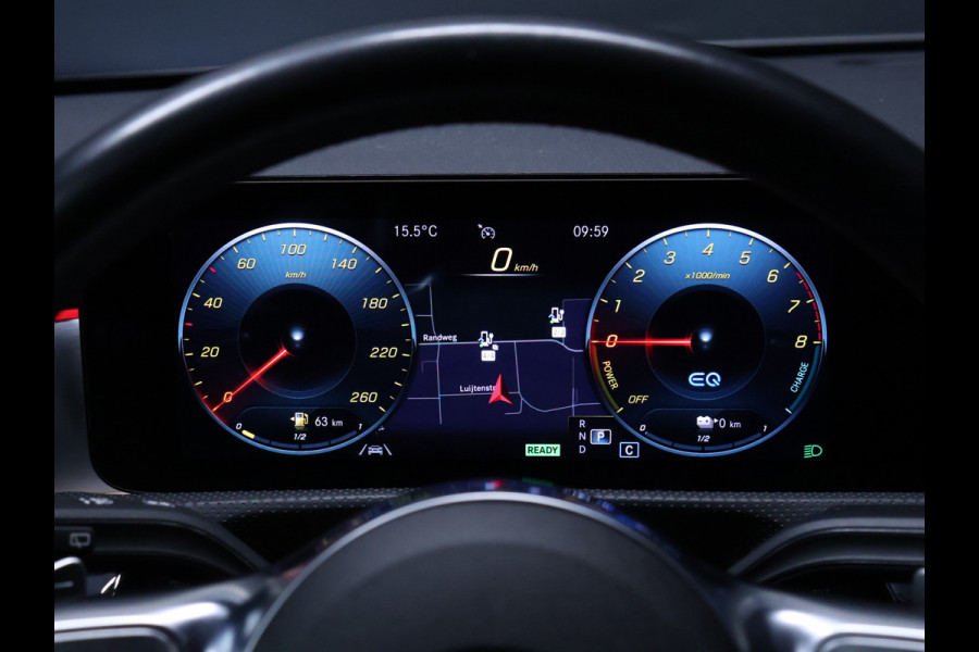 Mercedes-Benz CLA-Klasse Shooting Brake 250 e AMG Limited [SFEERVERLICHTING, TREKHAAK, CAMERA, CRUISE CONTROL, STOELVERWARMING, MEMORY SEATS, SCHUIFKANTELDAK, APPLE CARPLAY, NAVIGATIE, NIEUWSTAAT]