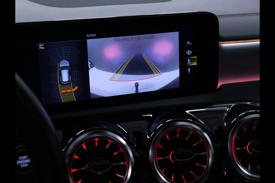 Mercedes-Benz CLA-Klasse Shooting Brake 250 e AMG Limited [SFEERVERLICHTING, TREKHAAK, CAMERA, CRUISE CONTROL, STOELVERWARMING, MEMORY SEATS, SCHUIFKANTELDAK, APPLE CARPLAY, NAVIGATIE, NIEUWSTAAT]