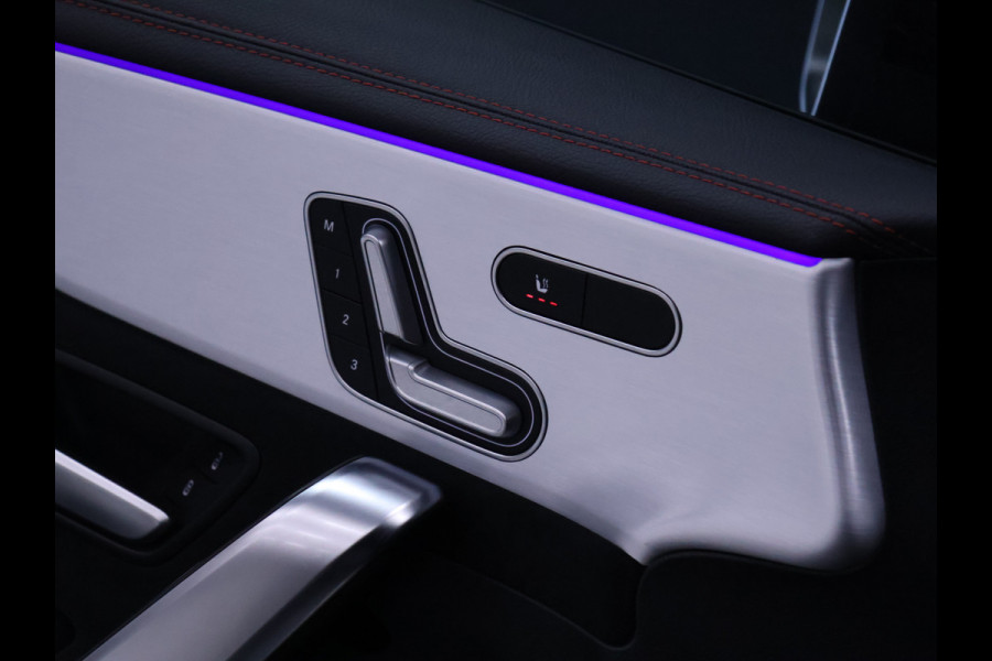 Mercedes-Benz CLA-Klasse Shooting Brake 250 e AMG Limited [SFEERVERLICHTING, TREKHAAK, CAMERA, CRUISE CONTROL, STOELVERWARMING, MEMORY SEATS, SCHUIFKANTELDAK, APPLE CARPLAY, NAVIGATIE, NIEUWSTAAT]