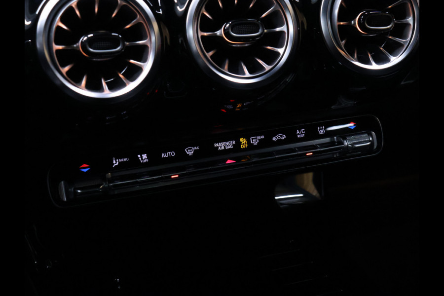 Mercedes-Benz CLA-Klasse Shooting Brake 250 e AMG Limited [SFEERVERLICHTING, TREKHAAK, CAMERA, CRUISE CONTROL, STOELVERWARMING, MEMORY SEATS, SCHUIFKANTELDAK, APPLE CARPLAY, NAVIGATIE, NIEUWSTAAT]
