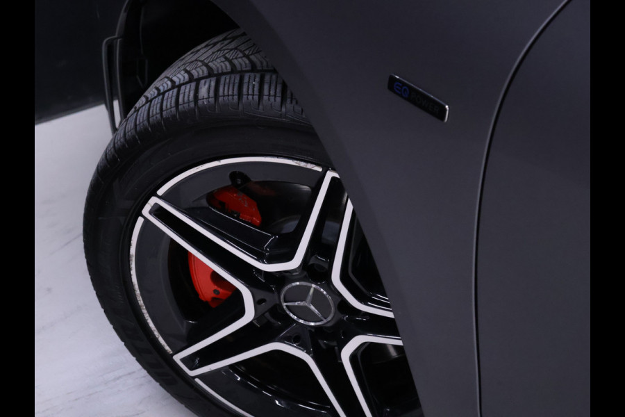 Mercedes-Benz CLA-Klasse Shooting Brake 250 e AMG Limited [SFEERVERLICHTING, TREKHAAK, CAMERA, CRUISE CONTROL, STOELVERWARMING, MEMORY SEATS, SCHUIFKANTELDAK, APPLE CARPLAY, NAVIGATIE, NIEUWSTAAT]