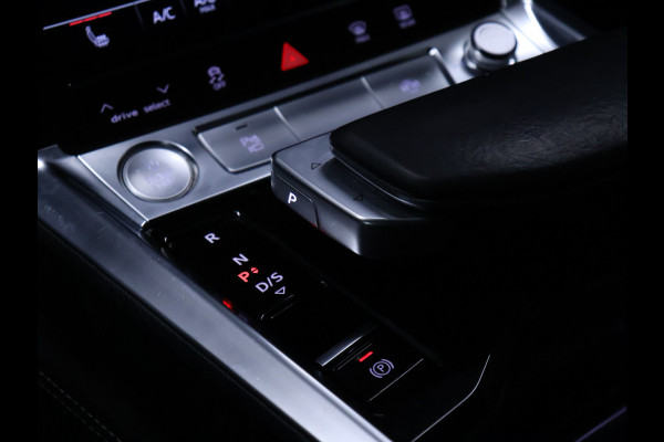 Audi e-tron Sportback 50 quattro S edition 71 kWh [ADAPTIVE CRUISE, APPLE CARPLAY, CAMERA, STOELVERWAMING, SCHUIFKANTELDAK, MEMORY, ELEKTRISCHE ACHTERKLEP, DIGITAL DASH, NAVIGATIE, NIEUWSTAAT]