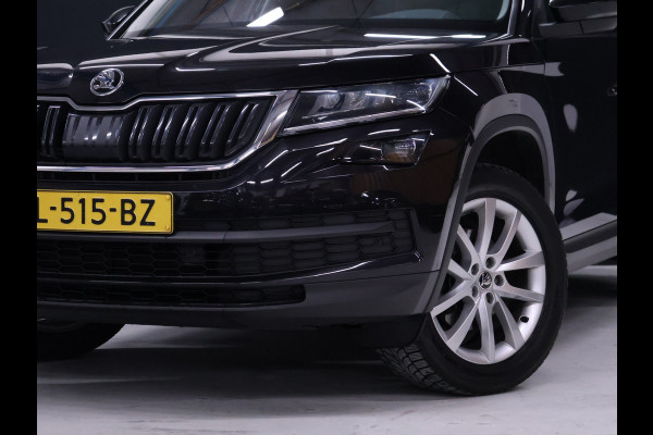 Škoda Kodiaq 1.5 TSI Sport [STOELVERWARMING, CAMERA, TREKHAAK, APPLE CARPLAY, AUTOMATISCHE VERLICHTING, NAVIGATIE, NIEUWSTAAT]