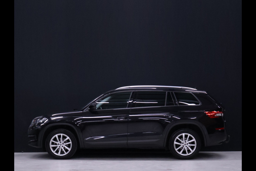 Škoda Kodiaq 1.5 TSI Sport [STOELVERWARMING, CAMERA, TREKHAAK, APPLE CARPLAY, AUTOMATISCHE VERLICHTING, NAVIGATIE, NIEUWSTAAT]