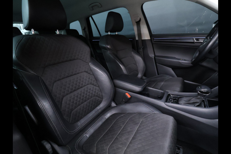 Škoda Kodiaq 1.5 TSI Sport [STOELVERWARMING, CAMERA, TREKHAAK, APPLE CARPLAY, AUTOMATISCHE VERLICHTING, NAVIGATIE, NIEUWSTAAT]