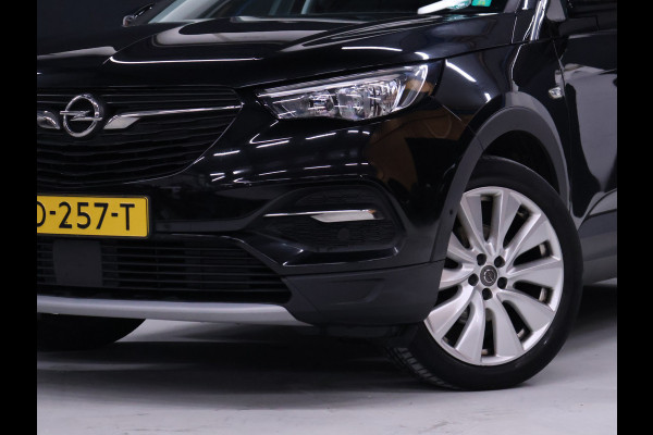 Opel Grandland X 1.2 Turbo Business Executive [APPLE CARPLAY, CAMERA, DODE HOEK DETECTIE, CRUISE CONTROL, ELEKTRISCHE ACHTERKLEP, LANE ASSIST, NAVIGATIE, NIEUWSTAAT]